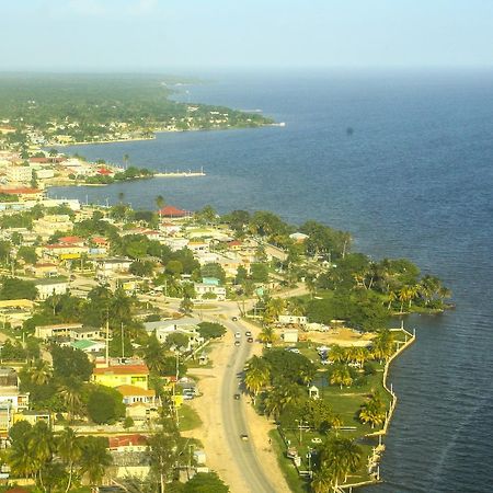 Hotel Maya Corozal Buitenkant foto